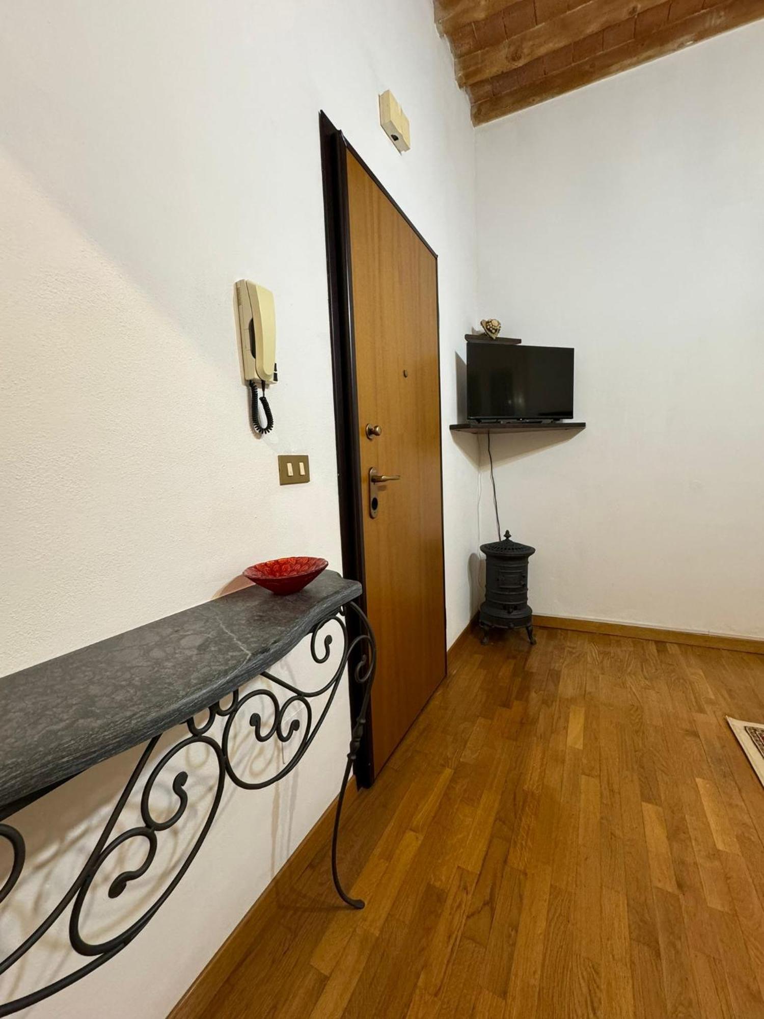 리보르노 La Casina Di Maya 아파트 외부 사진
